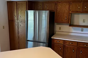 3051 Fairway Oaks Dr, Dekalb, IL 60115 - Photo 4