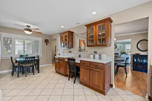 1714 Park Dr, Schaumburg, IL 60194 - Photo 8