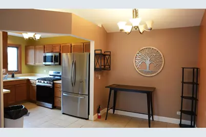 170 Inverness Court #2, Elk Grove Village, IL 60007 - Photo 6