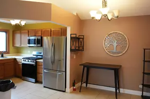 170 Inverness Ct, Elk Grove Village, IL 60007 - Photo 6