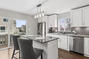 2779 Woodmere Dr, Darien, IL 60561 - Photo 6