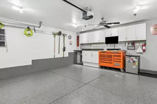 2779 Woodmere Dr, Darien, IL 60561 - Photo 20