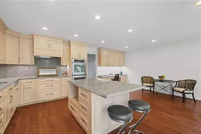 711 Oak Street #308, Winnetka, IL 60093 - Photo 12
