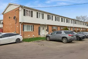 1317 Monomoy St, Aurora, IL 60506 - Photo 1