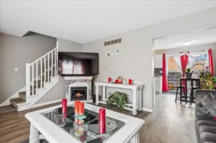 1317 Monomoy St, Aurora, IL 60506 - Photo 4