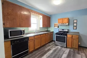 417 S Lewis Ave, Waukegan, IL 60085 - Photo 8