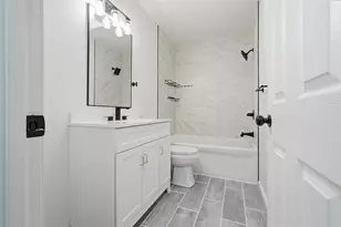 1305 Bancroft Dr, Bloomington, IL 61704 - Photo 12