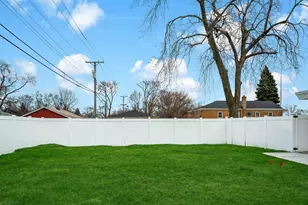 14940 Oak St, Dolton, IL 60419 - Photo 32