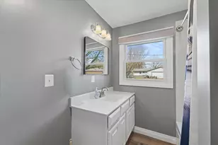 408 E Benham St, Tolono, IL 61880 - Photo 26