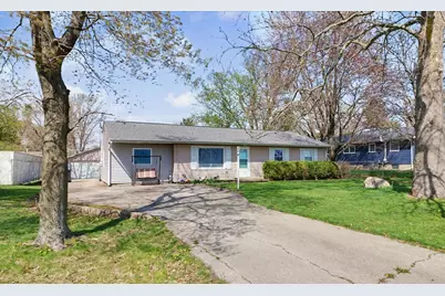 408 E Benham Street, Tolono, IL 61880 - Photo 2