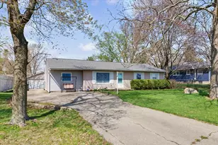 408 E Benham St, Tolono, IL 61880 - Photo 2