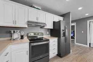 408 E Benham St, Tolono, IL 61880 - Photo 14