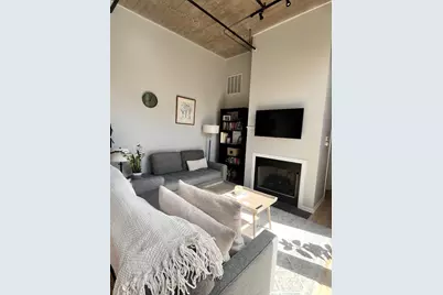 758 N Larrabee Street #833, Chicago, IL 60654 - Photo 4