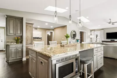 627 S Lincoln Lane, Arlington Heights, IL 60005 - Photo 12