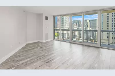 [Address not provided], Chicago, IL 60654 - Photo 6