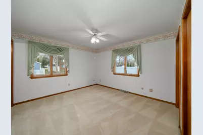 215 Leisure Street, Yorkville, IL 60560 - Photo 12