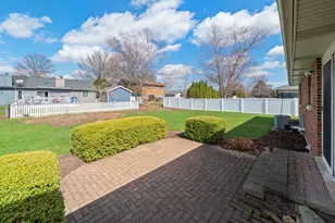 215 Leisure St, Yorkville, IL 60560 - Photo 22