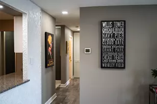 1056 N Mill St, Naperville, IL 60563 - Photo 16