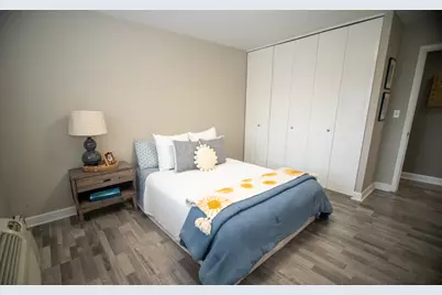 1056 N Mill Street #304, Naperville, IL 60563 - Photo 12