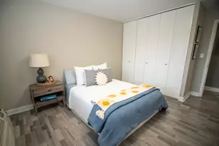 1056 N Mill St, Naperville, IL 60563 - Photo 12