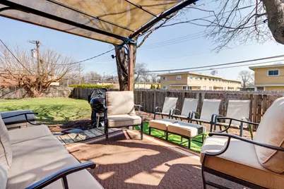 1240 N Boxwood Drive, Mount Prospect, IL 60056 - Photo 4