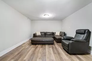 1240 N Boxwood Dr, Mount Prospect, IL 60056 - Photo 24