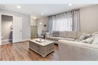 1240 N Boxwood Drive, Mount Prospect, IL 60056 - Photo 14