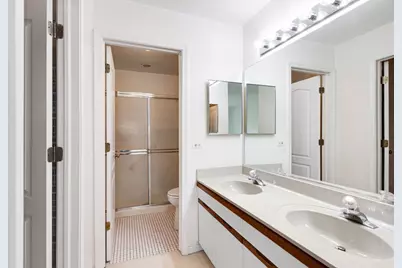 353 Satinwood Court S, Buffalo Grove, IL 60089 - Photo 12