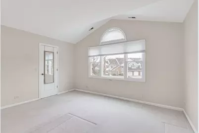 353 Satinwood Court S, Buffalo Grove, IL 60089 - Photo 14