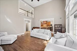 22W155 2nd St, Glen Ellyn, IL 60137 - Photo 4
