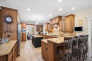 22W155 2nd St, Glen Ellyn, IL 60137 - Photo 6
