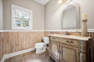 22W155 2nd St, Glen Ellyn, IL 60137 - Photo 14