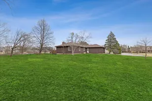 7517 Pheasant Dr, Lakewood, IL 60014 - Photo 36