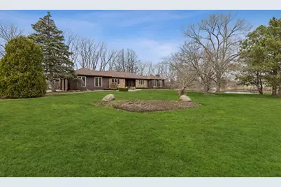 7517 Pheasant Drive, Lakewood, IL 60014 - Photo 4