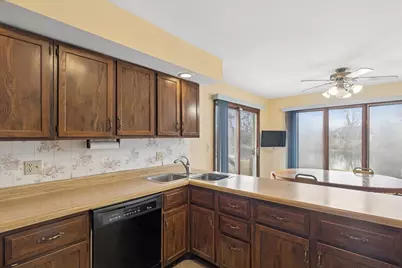 7517 Pheasant Drive, Lakewood, IL 60014 - Photo 16