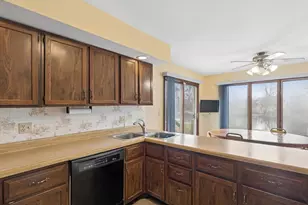 7517 Pheasant Dr, Lakewood, IL 60014 - Photo 16