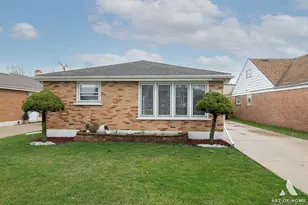 3133 N Lee St, Franklin Park, IL 60131 - Photo 2