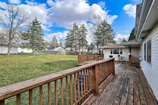 357 N Pioneer Dr, Addison, IL 60101 - Photo 22