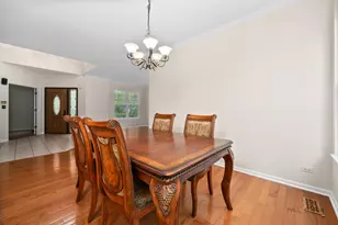 251 Lenox Ln, Mundelein, IL 60060 - Photo 12