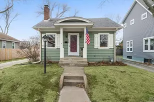 1324 Hickory St, Waukegan, IL 60085 - Photo 2