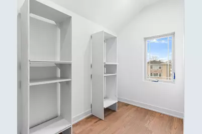 2411 N 77th Avenue, Elmwood Park, IL 60707 - Photo 16