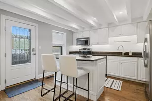 1054 W Armitage Ave, Chicago, IL 60614 - Photo 4