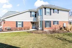 1233 S Wellington Ct, Buffalo Grove, IL 60089 - Photo 1