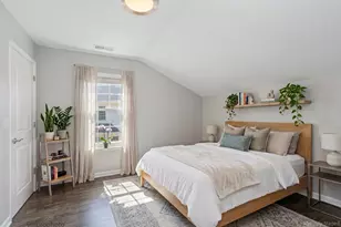 1233 S Wellington Ct, Buffalo Grove, IL 60089 - Photo 14