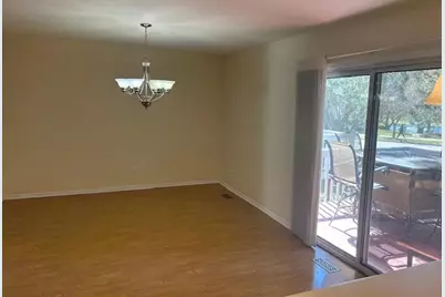 134 Heritage Court, Gurnee, IL 60031 - Photo 6