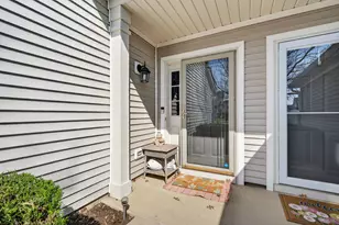 6923 Clearwater Dr, Plainfield, IL 60586 - Photo 4