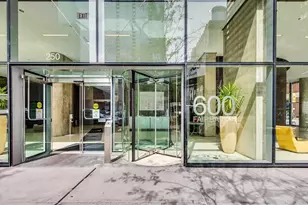 600 N Fairbanks Ct, Chicago, IL 60611 - Photo 2