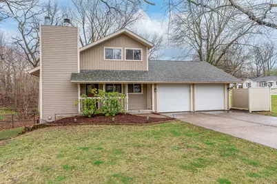 5302 32nd Avenue, Moline, IL 61265 - Photo 1