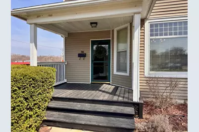 706 S Hennepin Avenue, Dixon, IL 61021 - Photo 2