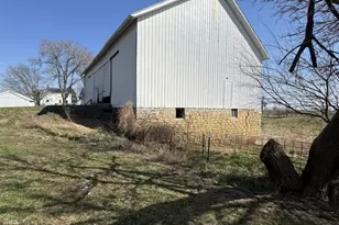 19381 Luther Rd, Sterling, IL 61081 - Photo 24